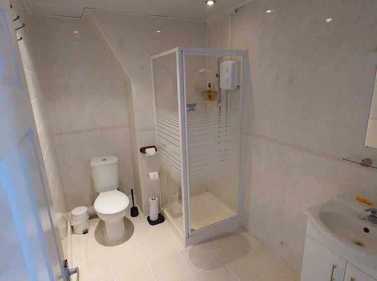 פנסיון Harriette S Guest House