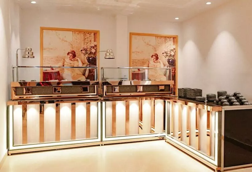 The Eliot Hotel & Banquet