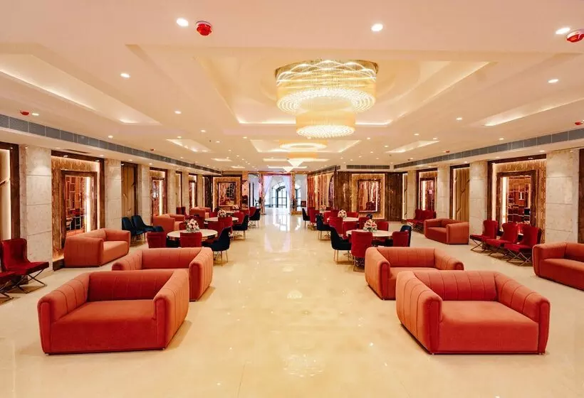 The Eliot Hotel & Banquet
