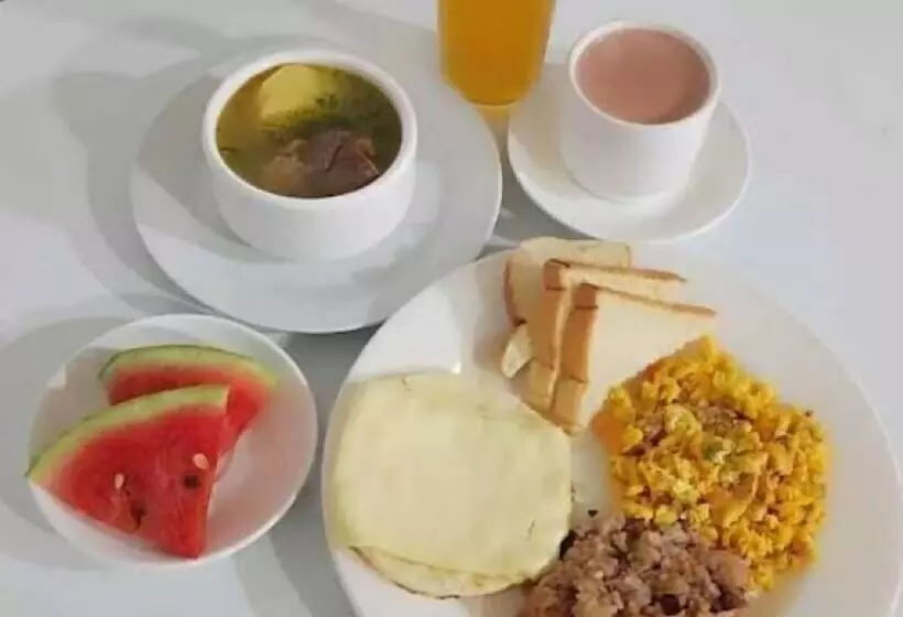 Hotelli Luna Verde By Del Toro