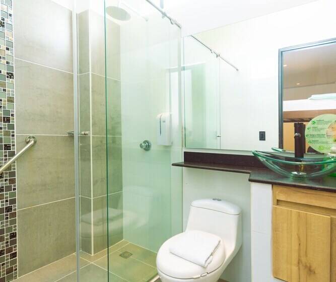 هتل Luna Verde By Del Toro