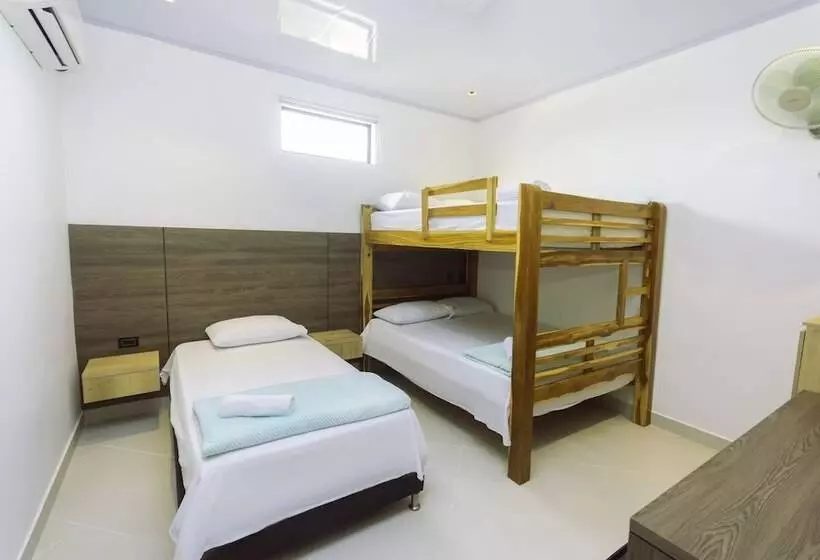 Hotelli Luna Verde By Del Toro