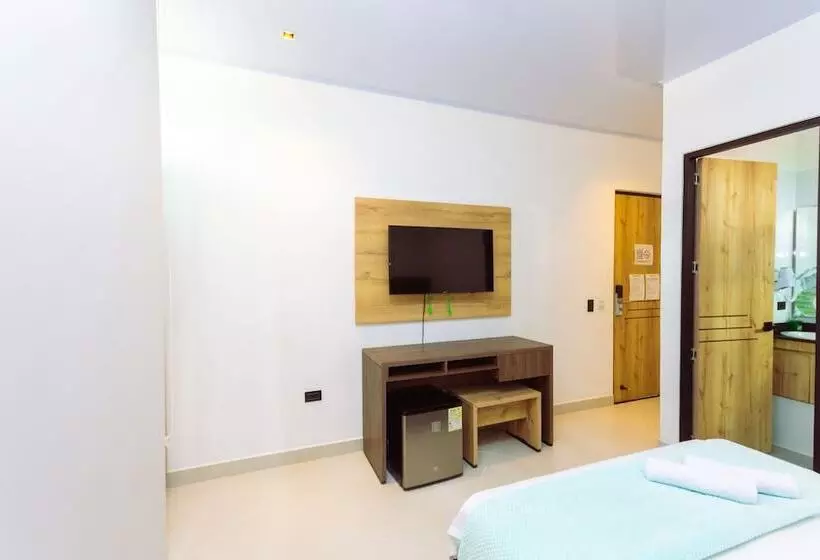 Hotelli Luna Verde By Del Toro