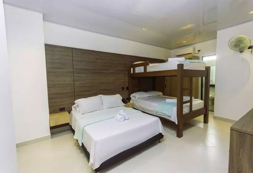 Hotelli Luna Verde By Del Toro