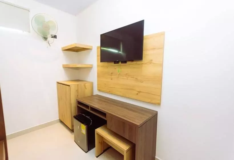 Hotelli Luna Verde By Del Toro