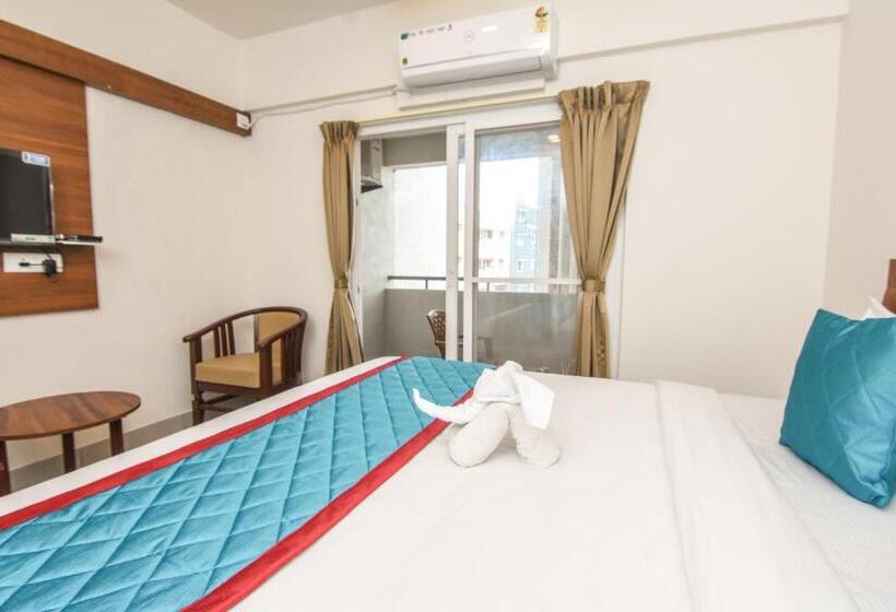 בית מלון כפרי Suraksha Stay Whitefield