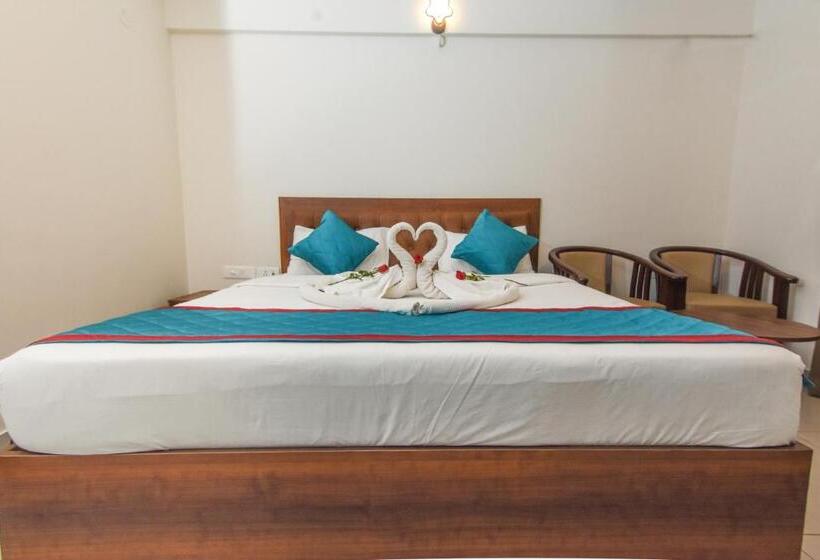 בית מלון כפרי Suraksha Stay Whitefield