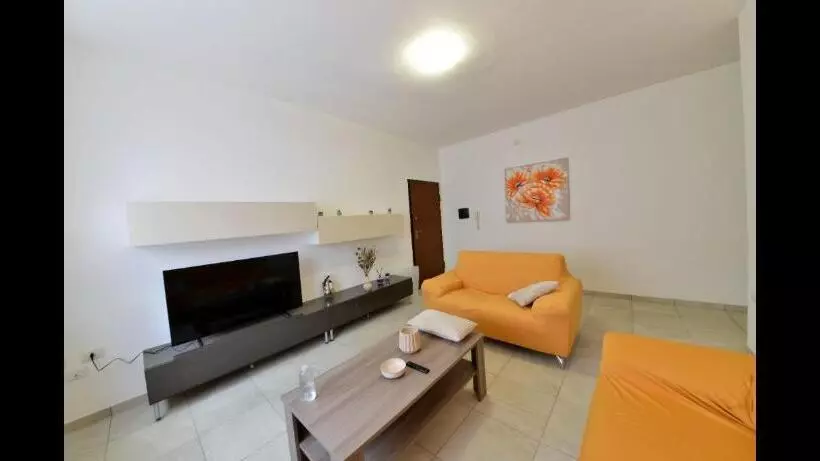 Majatalo Fenix House