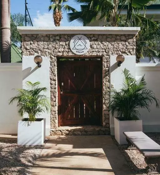 Hotelli Dream Surf House Avellana