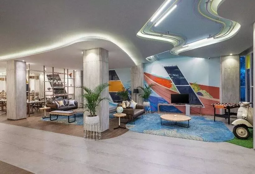 ホテル Harper Banjarmasin By Aston