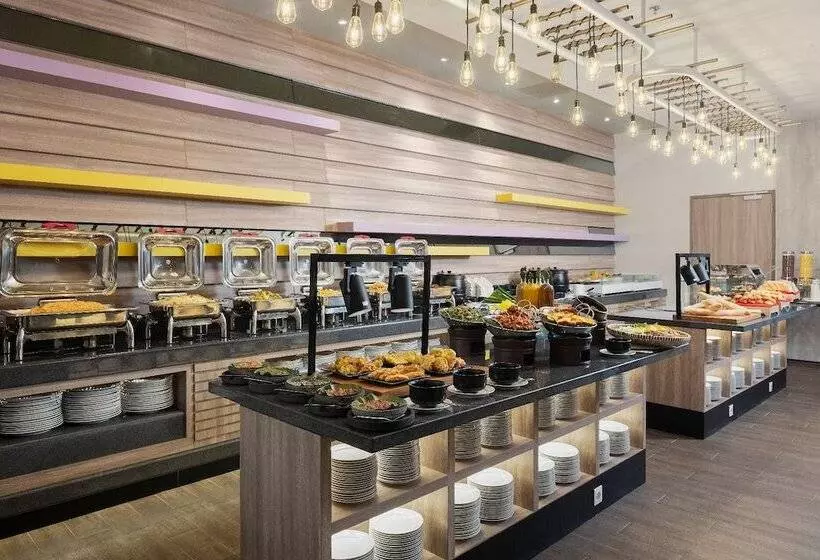 ホテル Harper Banjarmasin By Aston