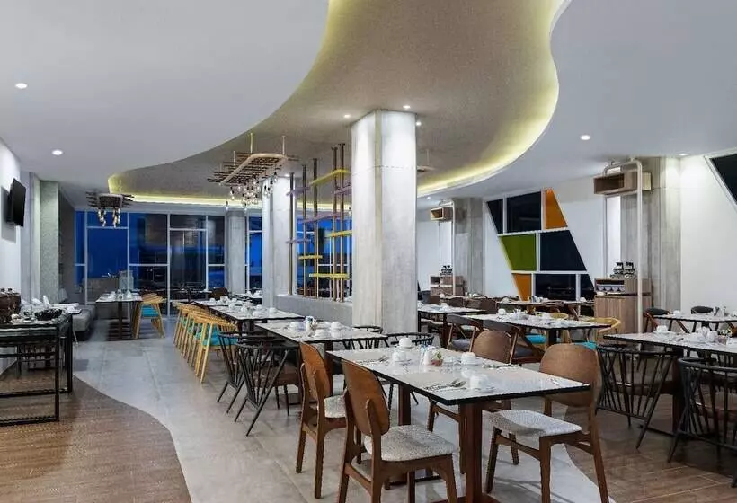 ホテル Harper Banjarmasin By Aston