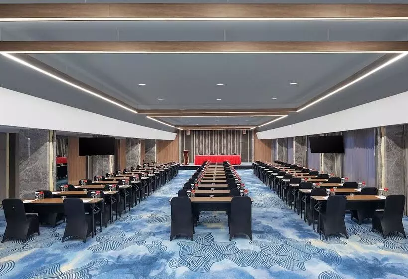 ホテル Harper Banjarmasin By Aston