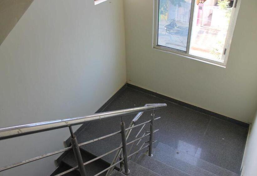 Oyo Hotel Akki Plaza