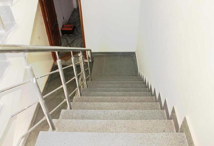 Oyo Hotel Akki Plaza