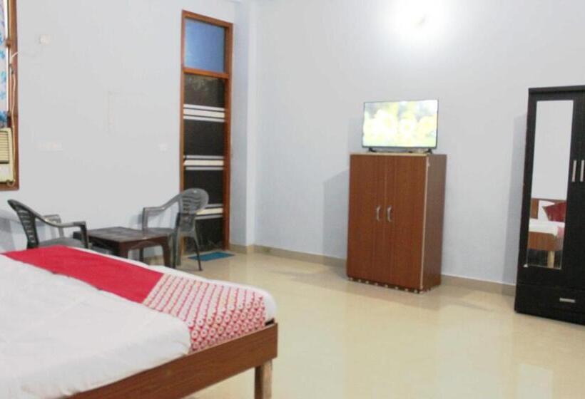 Oyo Hotel Akki Plaza