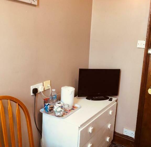 پانسیون Holland House