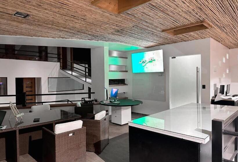 Hotel Hostel Inside Santiago