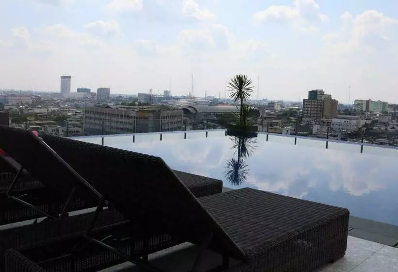 ホテル Ibis Palembang Sanggar