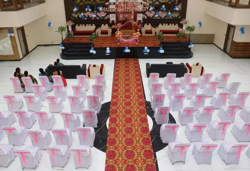 Hotelli Rama Royal Resorts