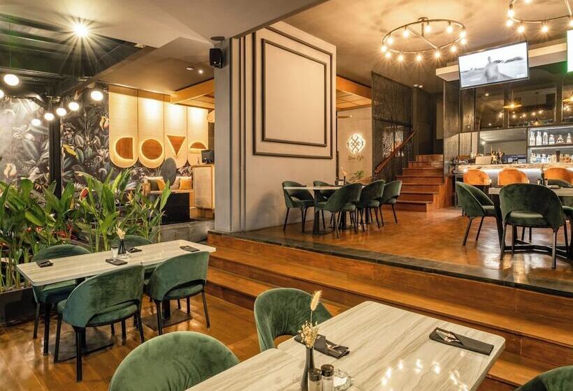 酒店 The Isvara By Cove