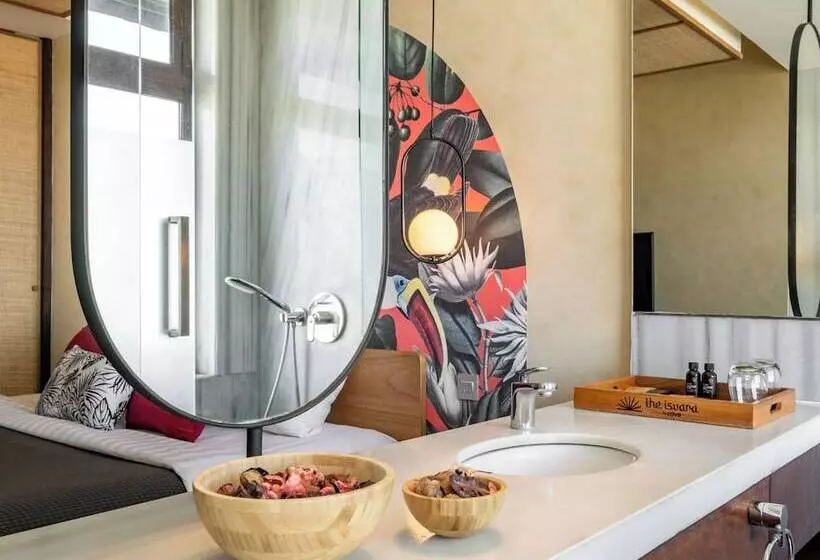 ホテル The Isvara By Cove