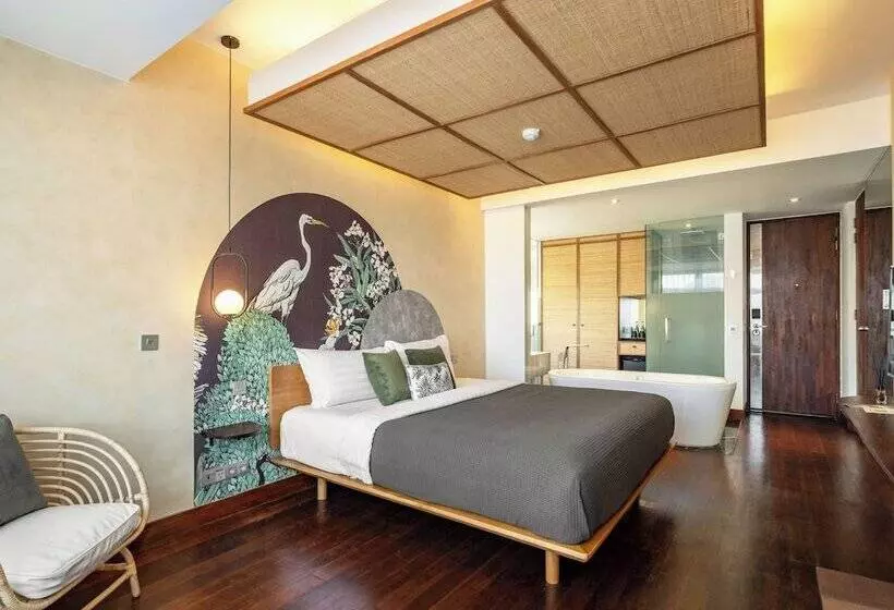 ホテル The Isvara By Cove