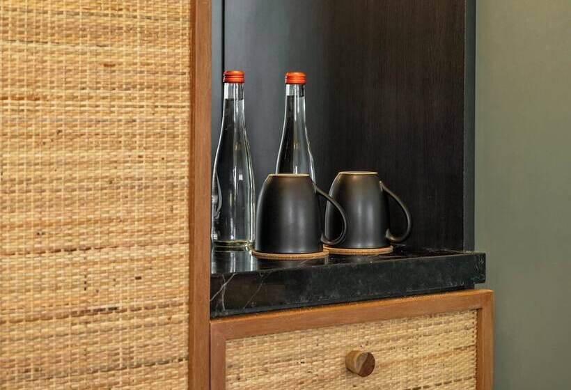 酒店 The Isvara By Cove