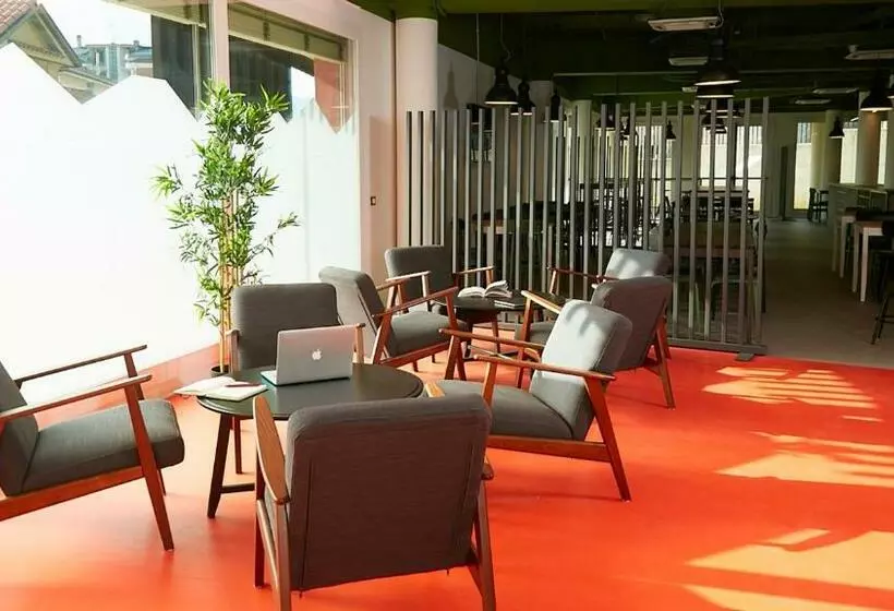 Lecco Hostel & Rooms