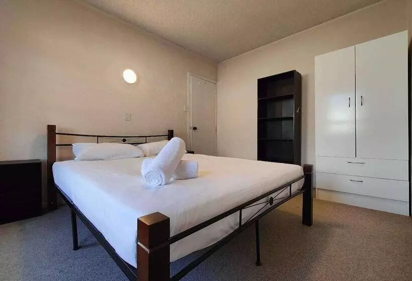 モーテル Kings Court Motor Lodge