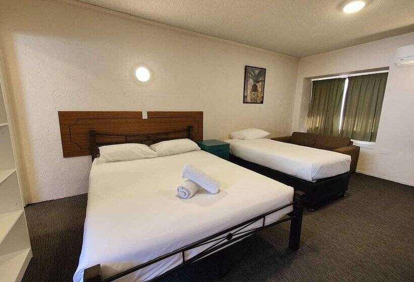 汽车旅馆 Kings Court Motor Lodge