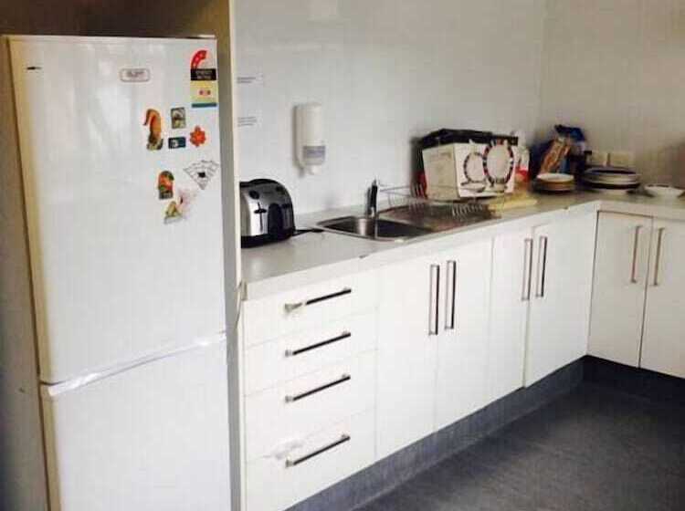 Общежитие Downtown Backpackers & Accommodation