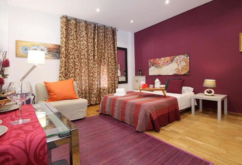 Apartamentos Conde Duque Decó