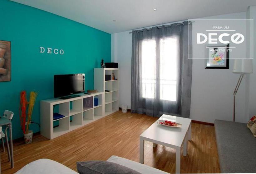 Apartamentos Conde Duque Decó