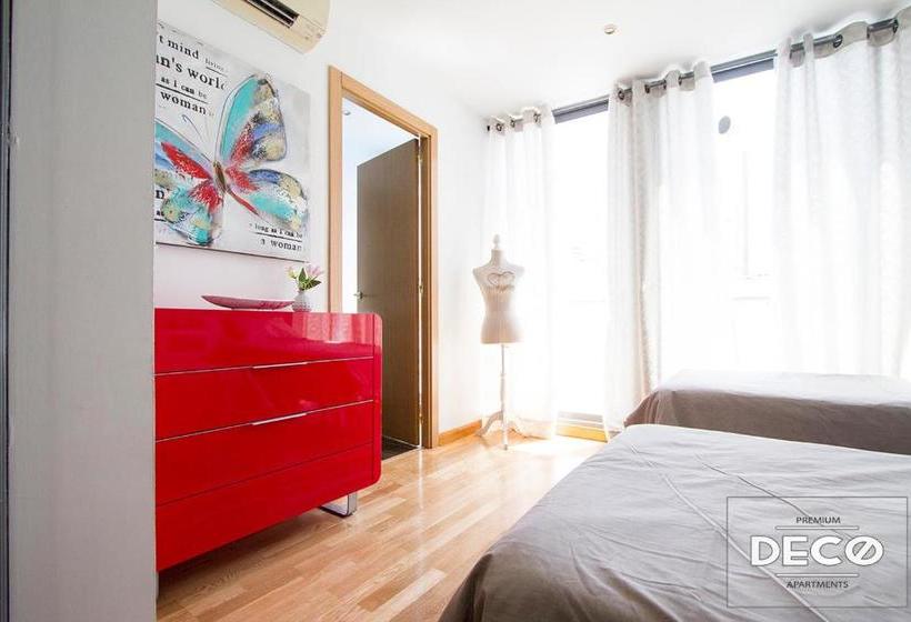 Apartamentos Conde Duque Decó