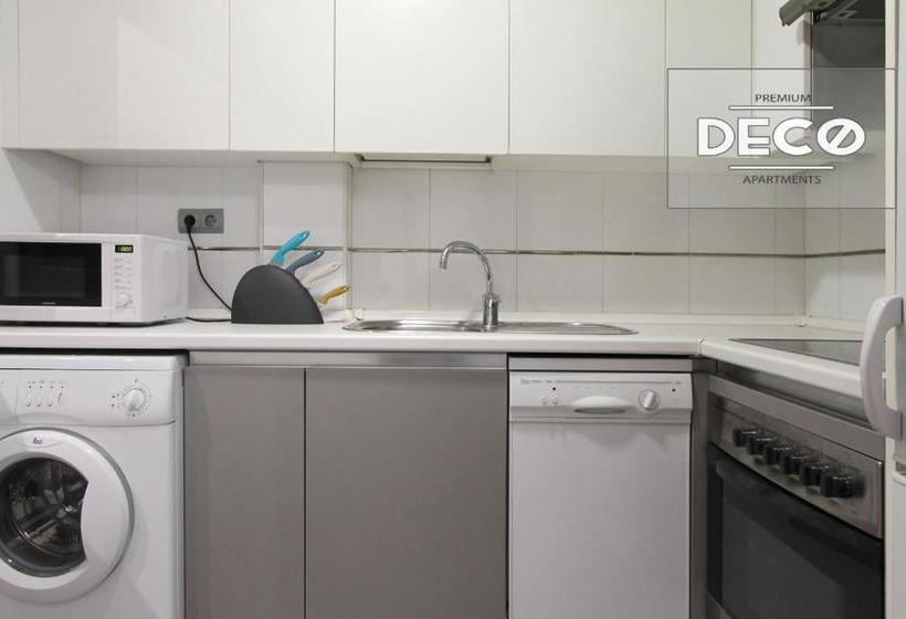 Apartamentos Conde Duque Decó