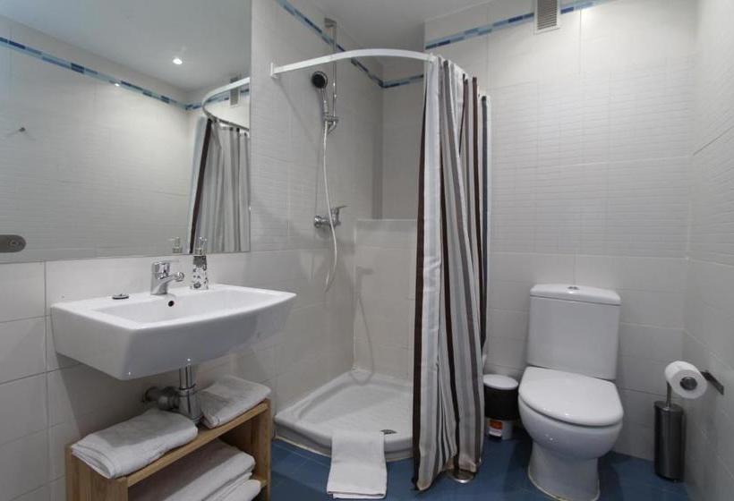 Apartamentos Conde Duque Decó