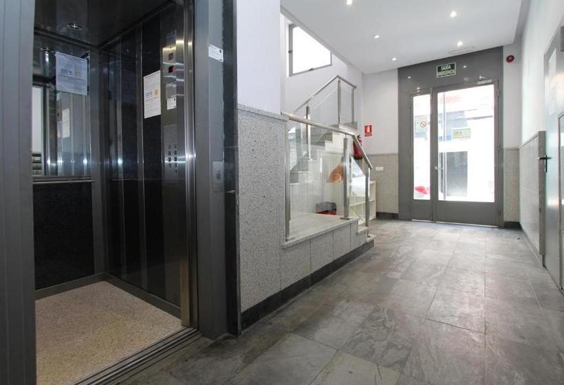 Apartamentos Conde Duque Decó