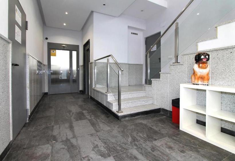 Apartamentos Conde Duque Decó