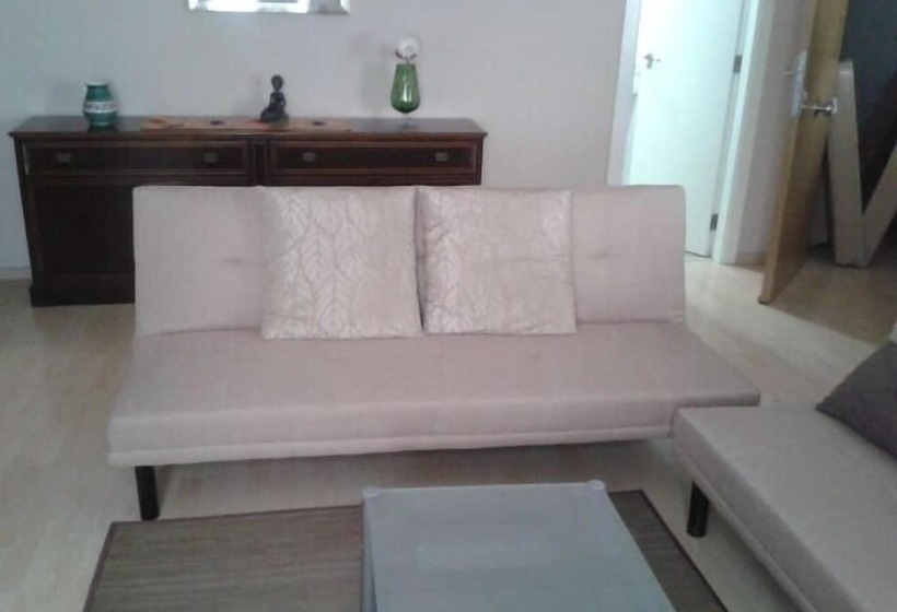 Apartamentos Ortiz De Zárate