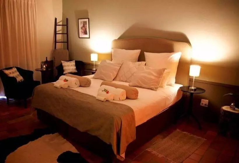 تختخواب و صبحانه Kings Walden Garden Manor