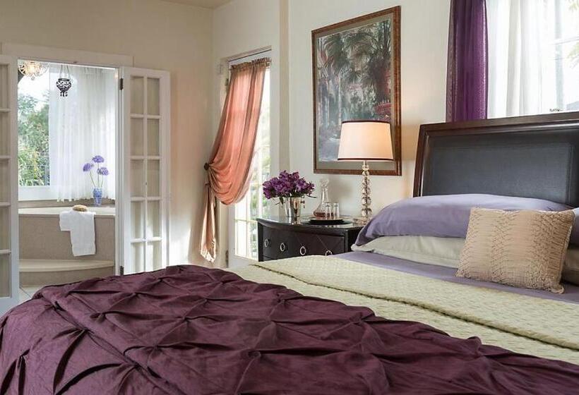 Casa De Suenos B & B