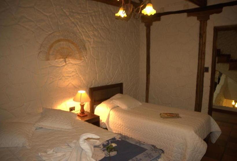 פונדק Quito Antiguo