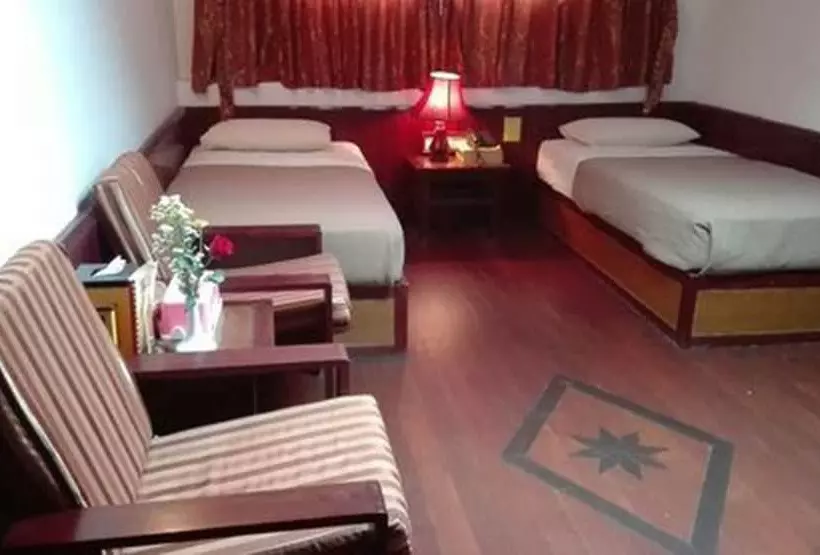 هتل Airport Inn