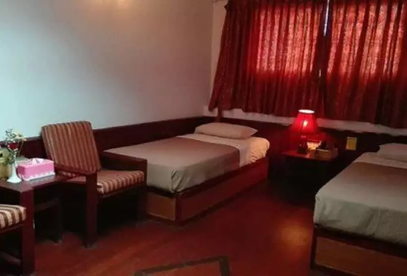 هتل Airport Inn