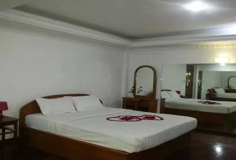 هتل Airport Inn