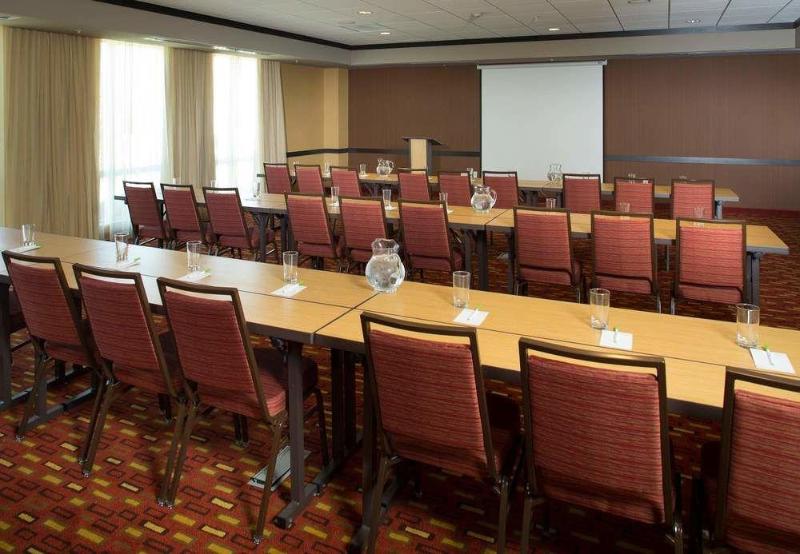 Hotel Courtyard By Marriott Dallas Midlothian At Midlothian Conference Center