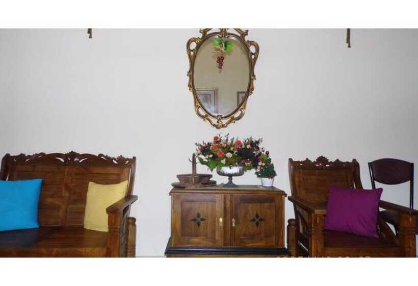 בית מלון כפרי Fort Thari Inn