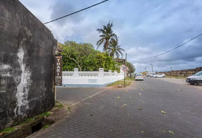 ホテル Fort Thari Inn