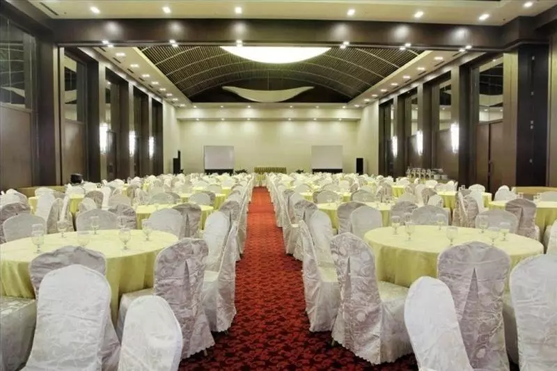 ホテル Horison Lampung